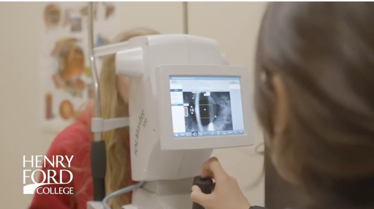 Ophthalmic_Tech15
